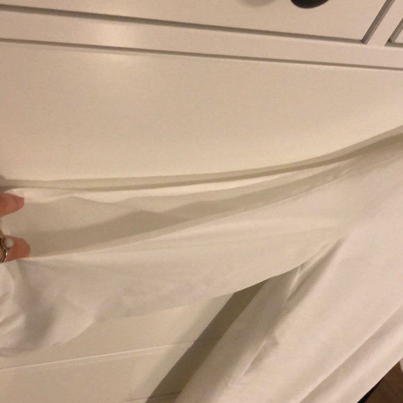 White flowy dress - Picture 2 of 2